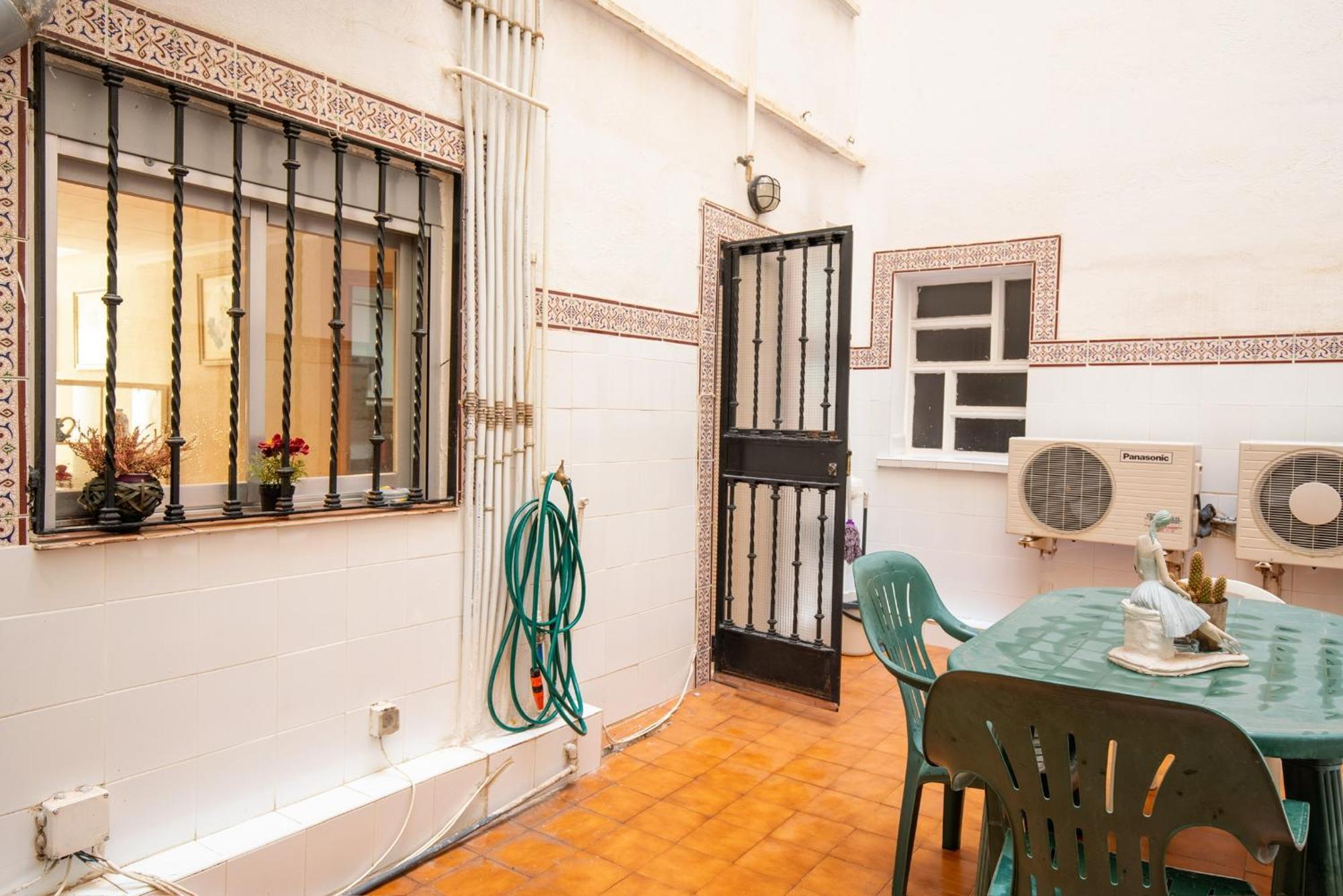 La Casa De Lili Acerca De Palacio De Musica Valencia Eksteriør bilde